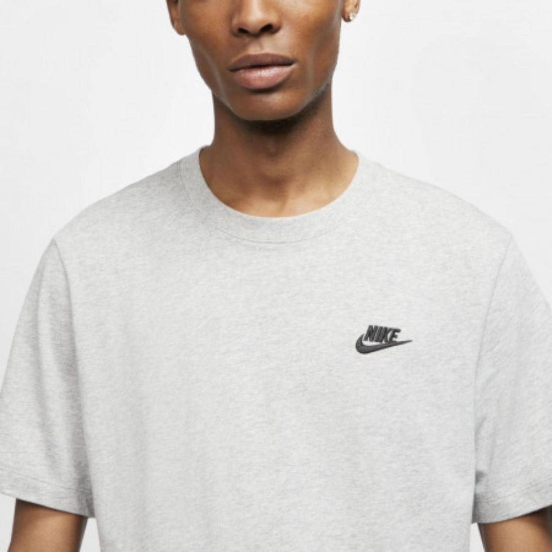 Стильная мужская футболка Nike Sportswear Club