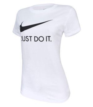 Спортивная женская футболка Nike Sportswear
