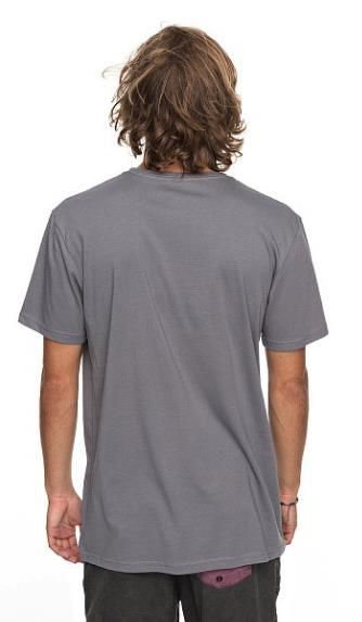 Quiksilver - Комфортная мужская футболка Classic Nano Spano