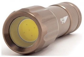 Яркий луч - Компактный светодиодный фонарь L-090 Cob