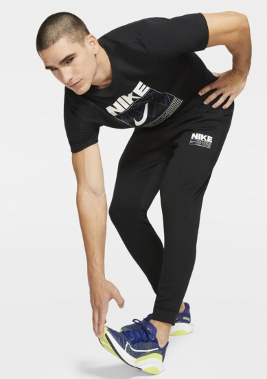 Зауженные брюки Nike Dri-FIT
