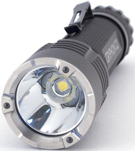 Яркий луч - Компактный фонарь YLP Gryphon G21